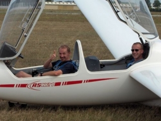  飞行科尔马的滑翔机发现 